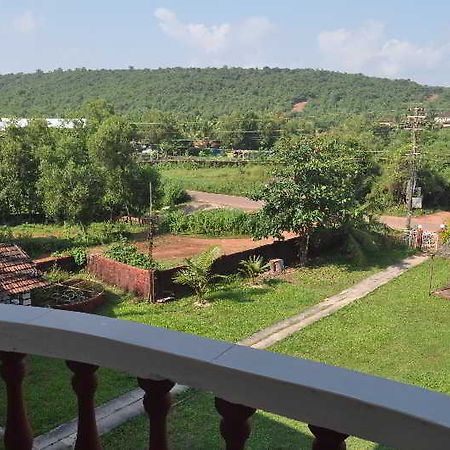Oasis Beach Resort Goa Exteriör bild