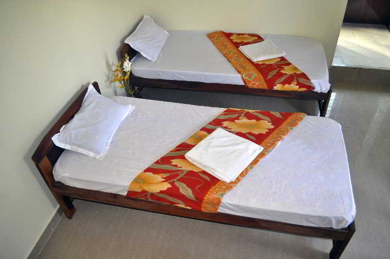 Oasis Beach Resort Goa Exteriör bild